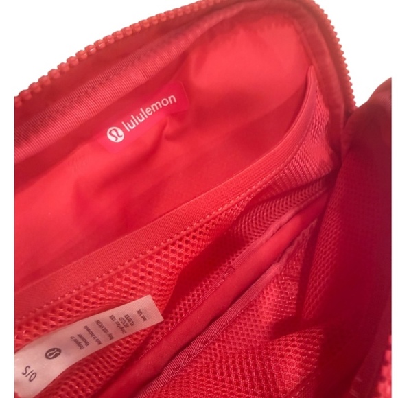 NWT - Lululemon 1L belt bag - Lipgloss - Picture 7 of 12